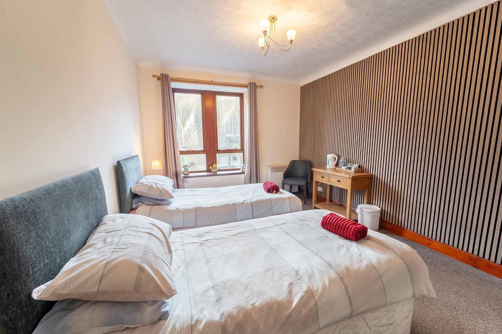 Prime Location Rooms In High Street 威廉堡 外观 照片